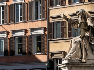 Prophet Ezechiel in Piazza di Spagna