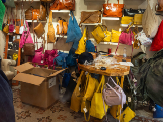 Trevi Handbag Shop