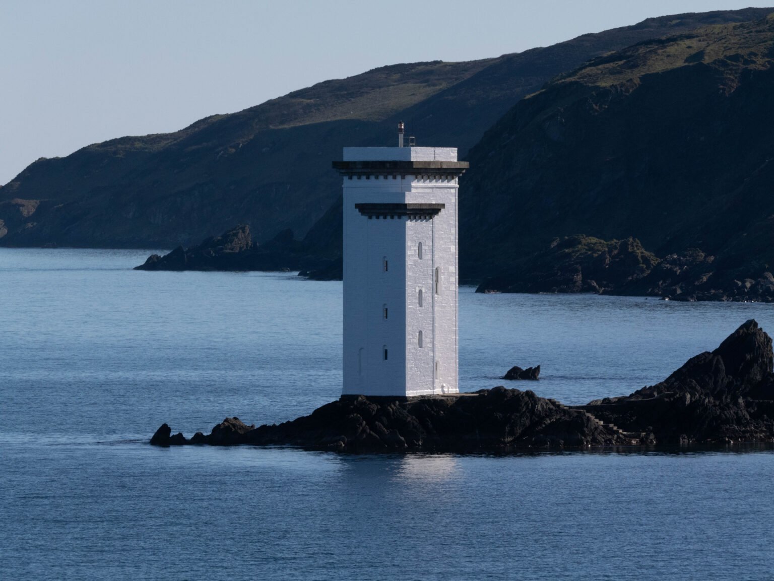 Carraig Fhada Lighthouse